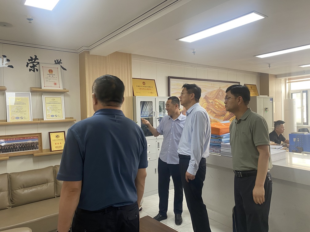 慶陽市委常委、統(tǒng)戰(zhàn)部部長張希岳調(diào)研甘肅信合工程設(shè)計有限公司：精準(zhǔn)把脈助發(fā)展 精準(zhǔn)服務(wù)促跨越